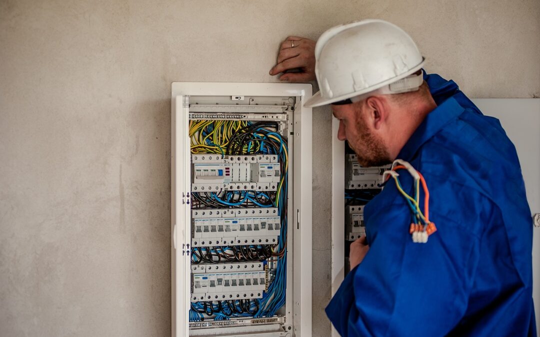 Saker att tänka på när du anlitar en elektriker